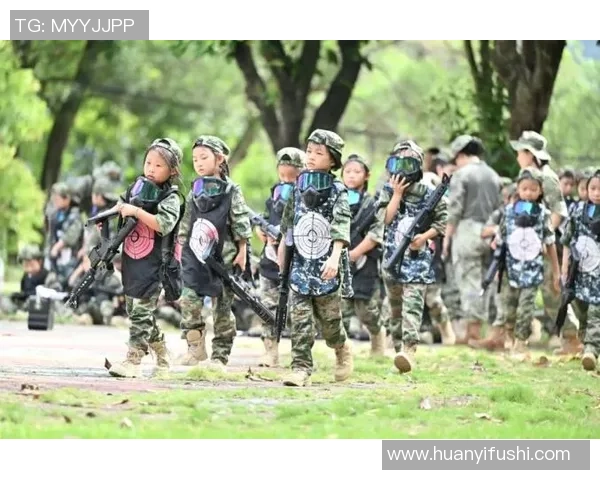 南京攀岩队配合问题引发热议队员间默契与信任的考验