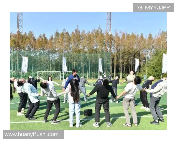 南京飞盘队灵活性变革引发热议探索新战术与团队协作的创新之路